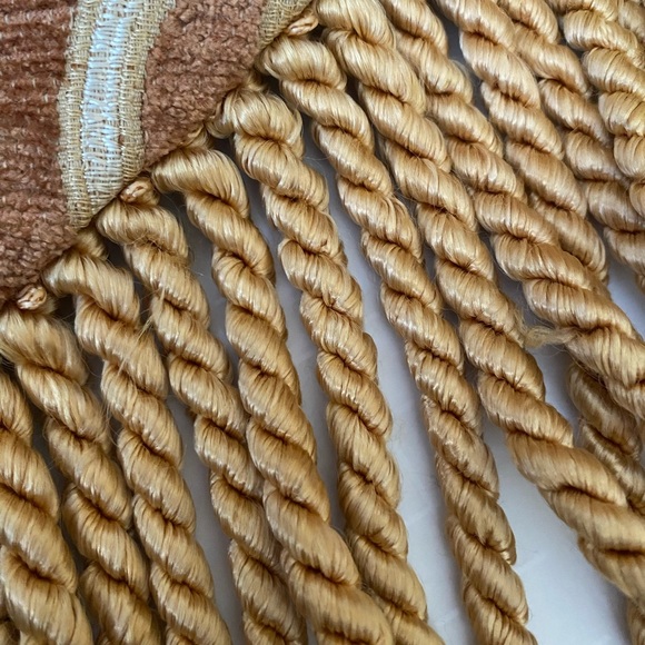 Rustic golden decorative pillow with fringe fancy and embroidered - Picture 10 of 10